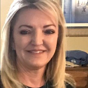 Meet your Posher, Kay